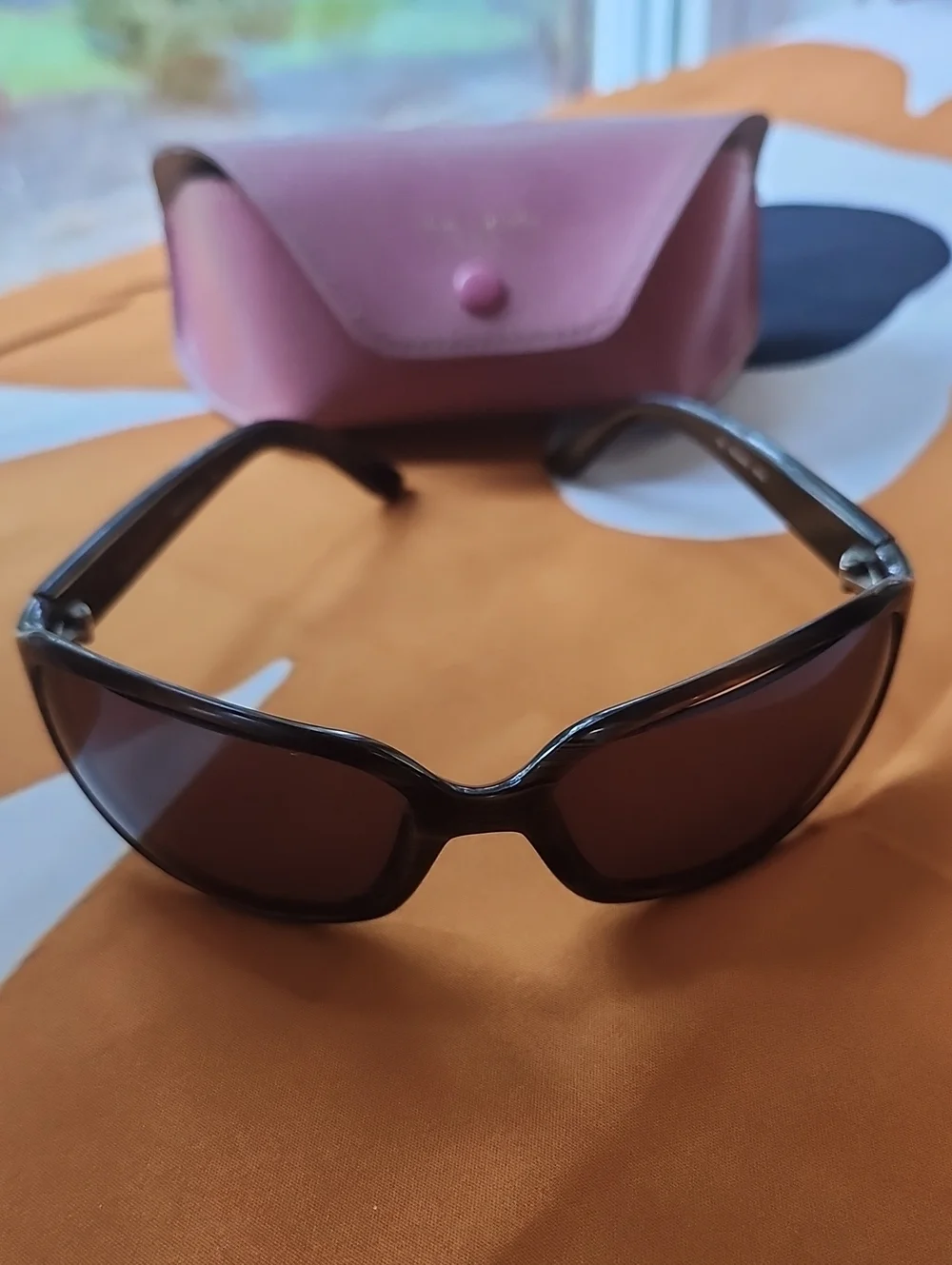 Kate Spade Sunglasses And Pink Case. Glasses Made In Itally. See All Pics